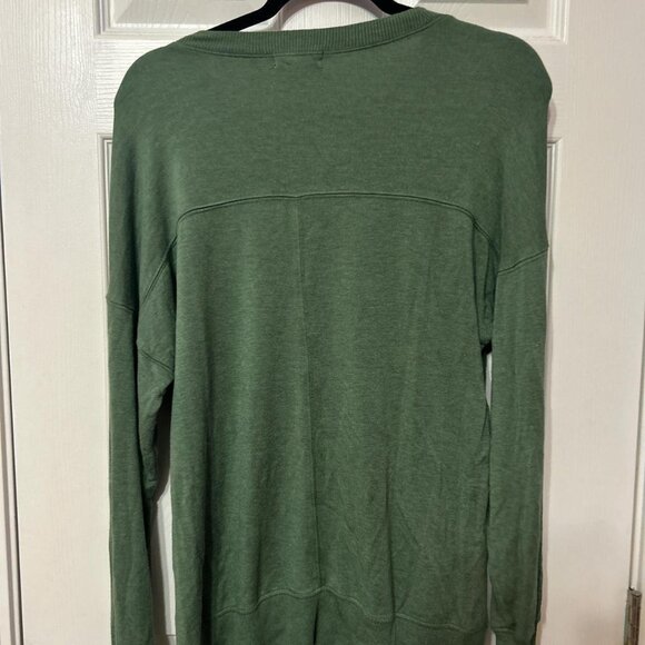 Kinesis athleisure long sleeve light green workout top - Picture 2 of 2